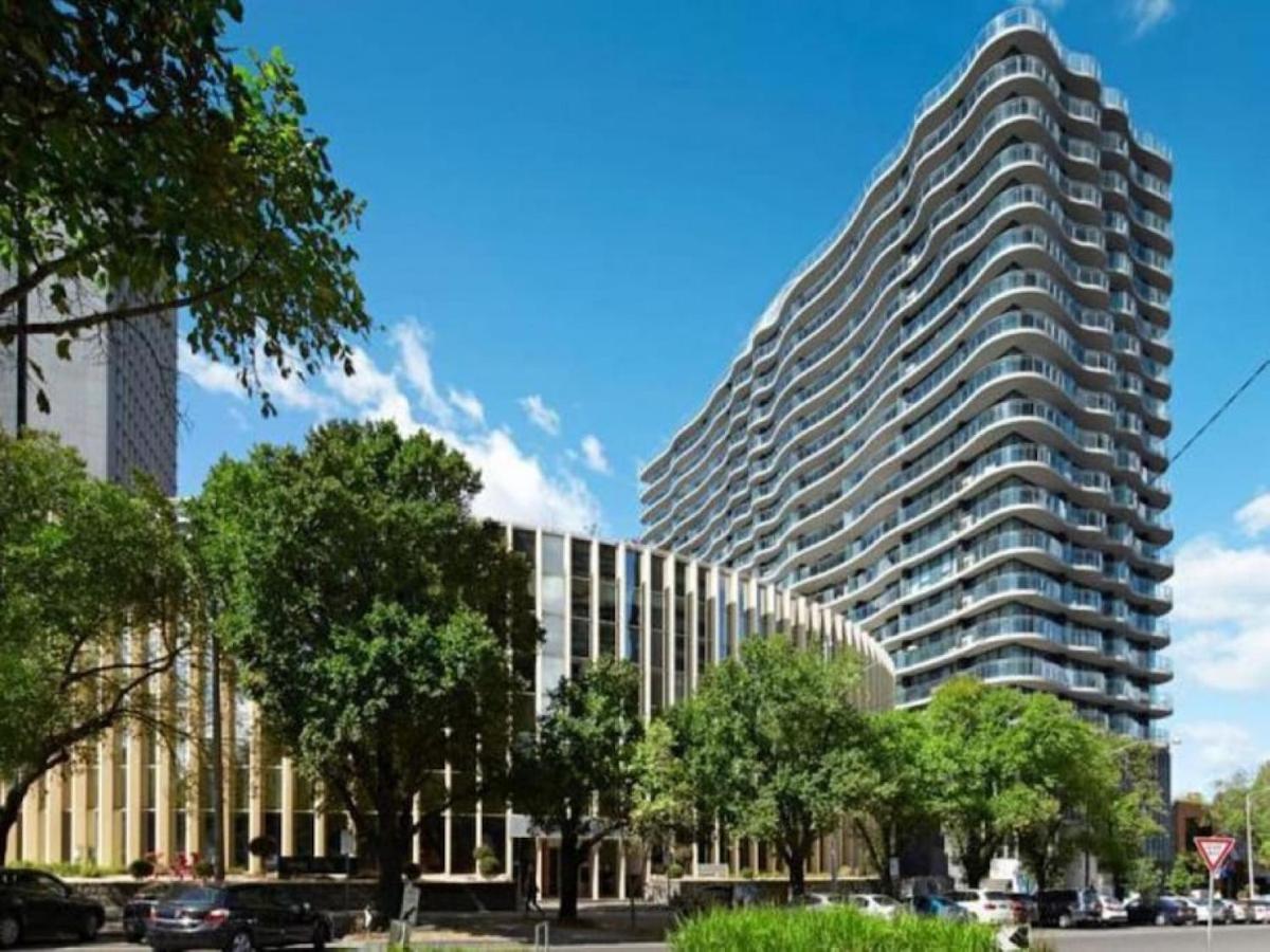 Readyset Apartments At Emerald Melbourne Exteriér fotografie